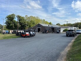 345 Hill Rd, Womelsdorf PA - Warehouse