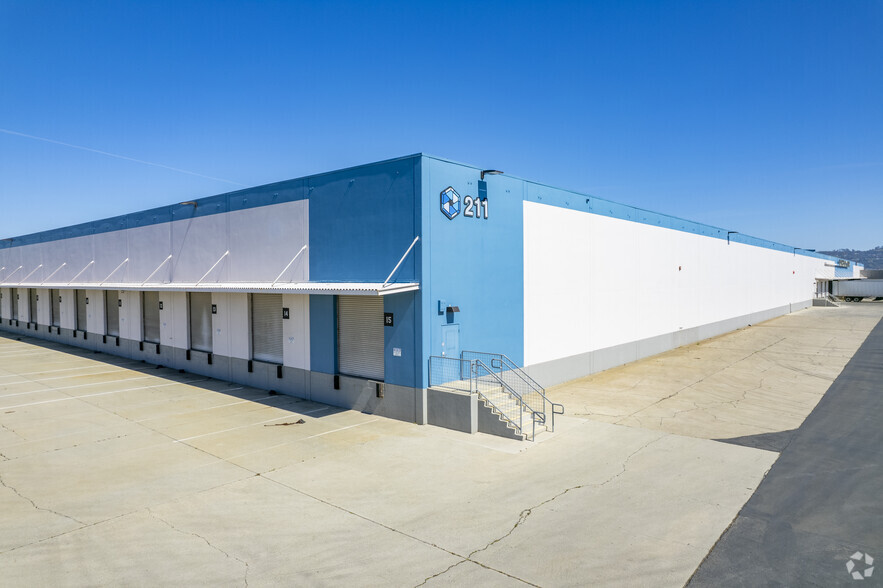 211-213 W Cutting Blvd, Richmond, CA for lease - Primary Photo - Image 1 of 13