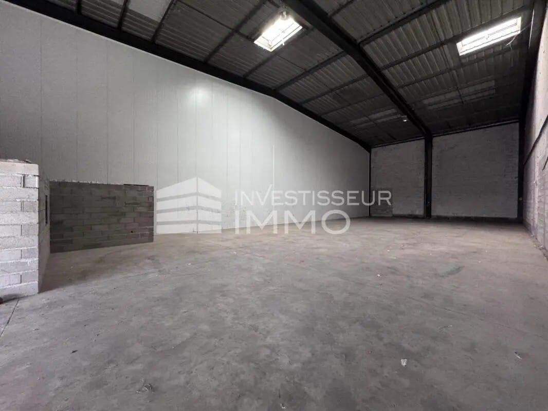 Office in Meaux for lease Interior Photo- Image 1 of 3