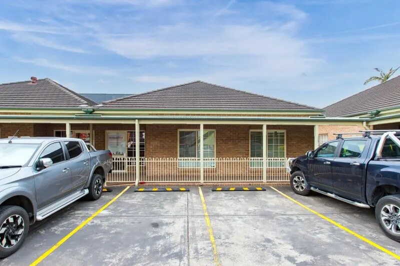7-9 Lambton Rd, Broadmeadow for lease Primary Photo- Image 1 of 2