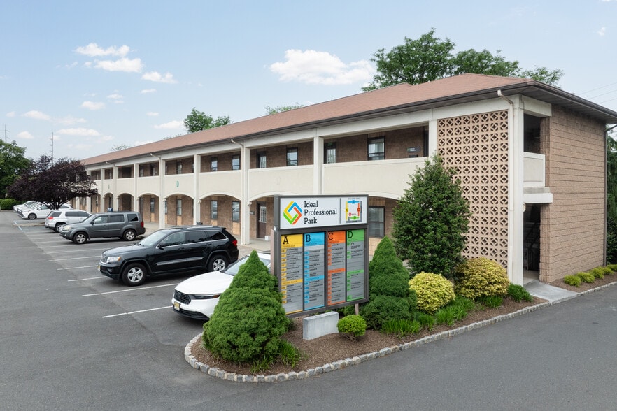 Ideal Professional Park - Convenience Store