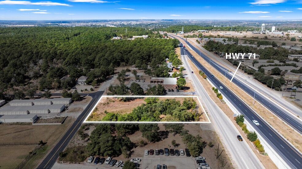 3999 State 71 hwy, Bastrop, TX for sale - Primary Photo - Image 1 of 17
