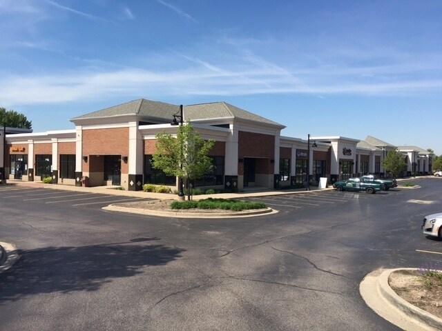 2701-2797 W Algonquin Rd, Algonquin, IL for sale - Building Photo - Image 1 of 1