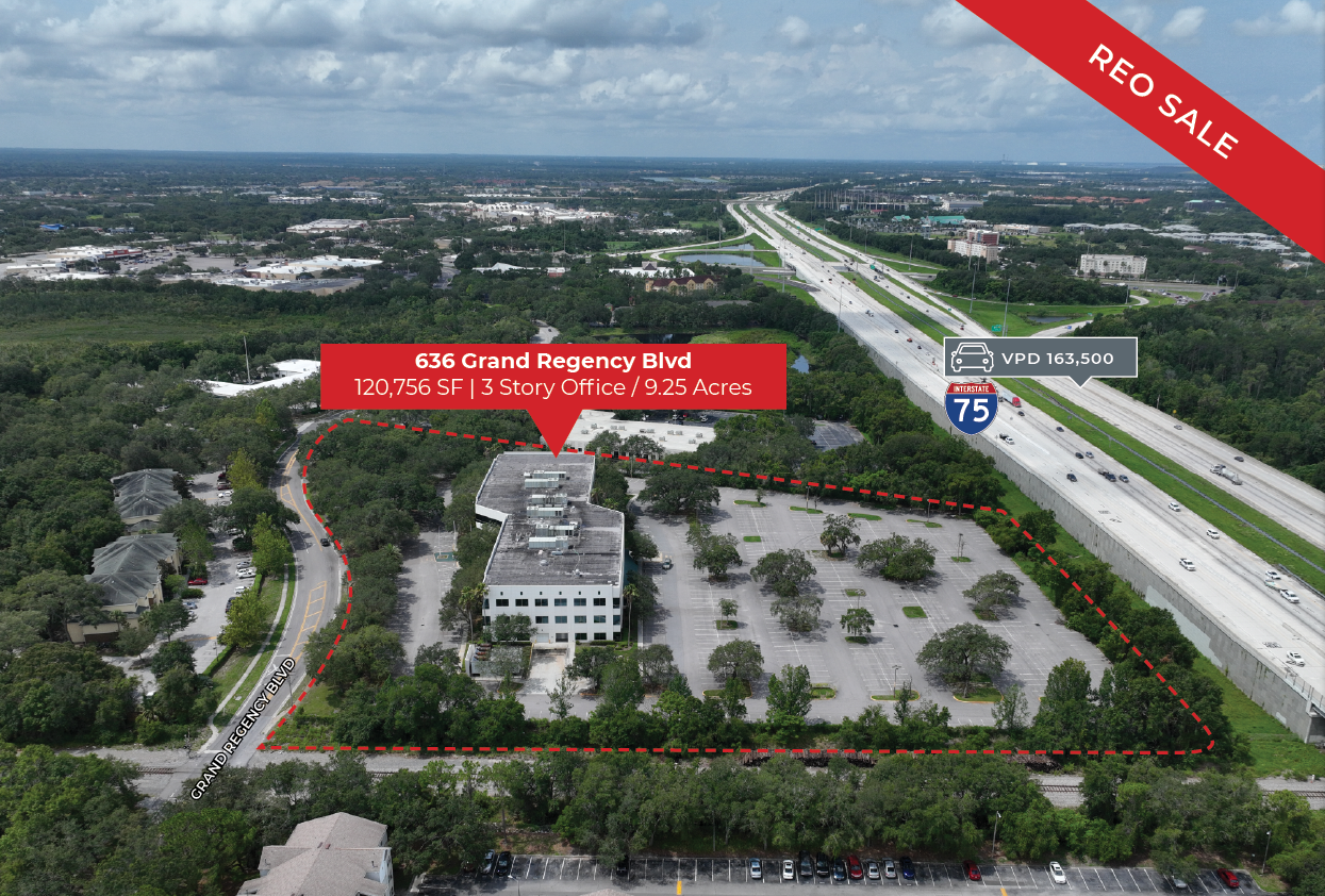 636 Grand Regency Blvd, Brandon, FL for sale Building Photo- Image 1 of 1