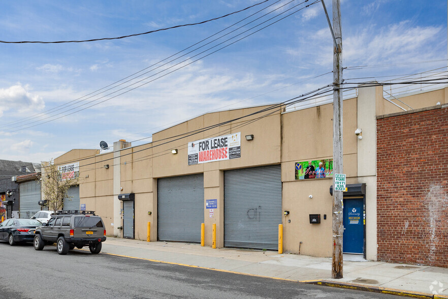 9720 99th St, Ozone Park, NY for lease - Building Photo - Image 2 of 9