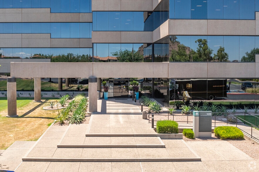 1620 W Fountainhead Pky, Tempe, AZ for lease - Building Photo - Image 2 of 6