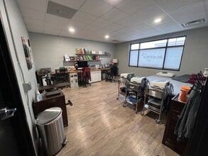 16049-16089 Leone Dr, Macomb Township, MI for lease Building Photo- Image 2 of 7