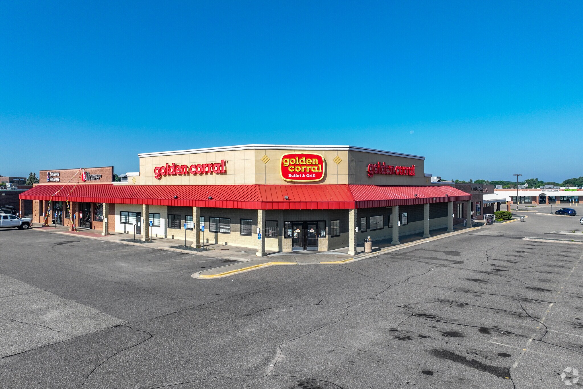 13599-13641 Grove Dr, Maple Grove, MN for sale Primary Photo- Image 1 of 1