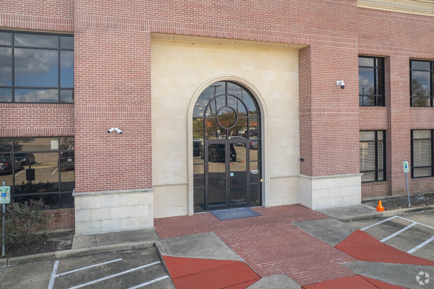 8901 Gaylord St, Houston, TX for lease - Building Photo - Image 3 of 6