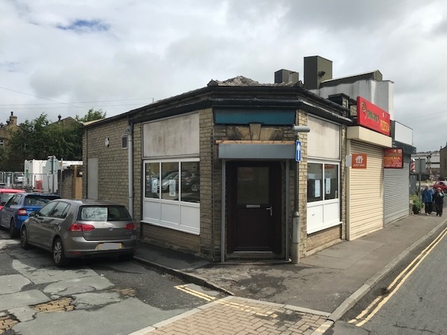 104a Briggate, Brighouse for lease - Primary Photo - Image 1 of 5