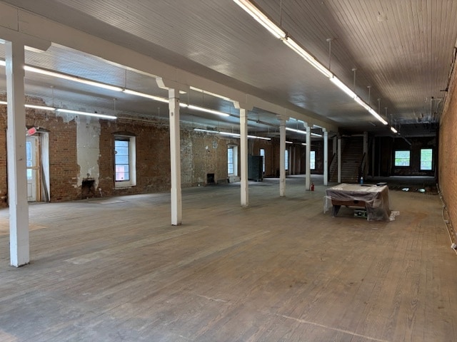 200 & 204 W Battle Street portfolio of 2 properties for sale on LoopNet.com - Building Photo - Image 3 of 17