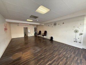 29 Victoria Rd, Netherfield for lease - Interior Photo - Image 2 of 4
