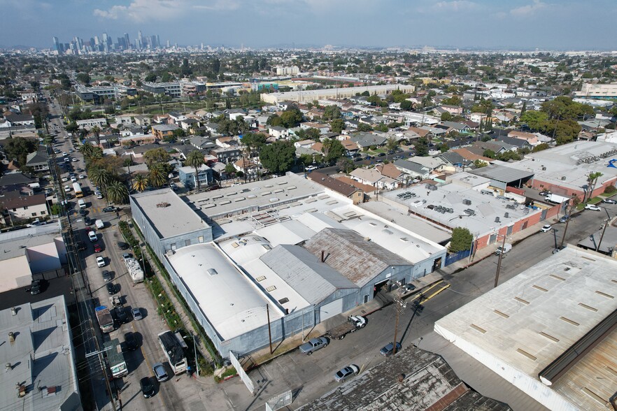 5700 S San Pedro St, Los Angeles, CA for lease - Aerial - Image 2 of 9