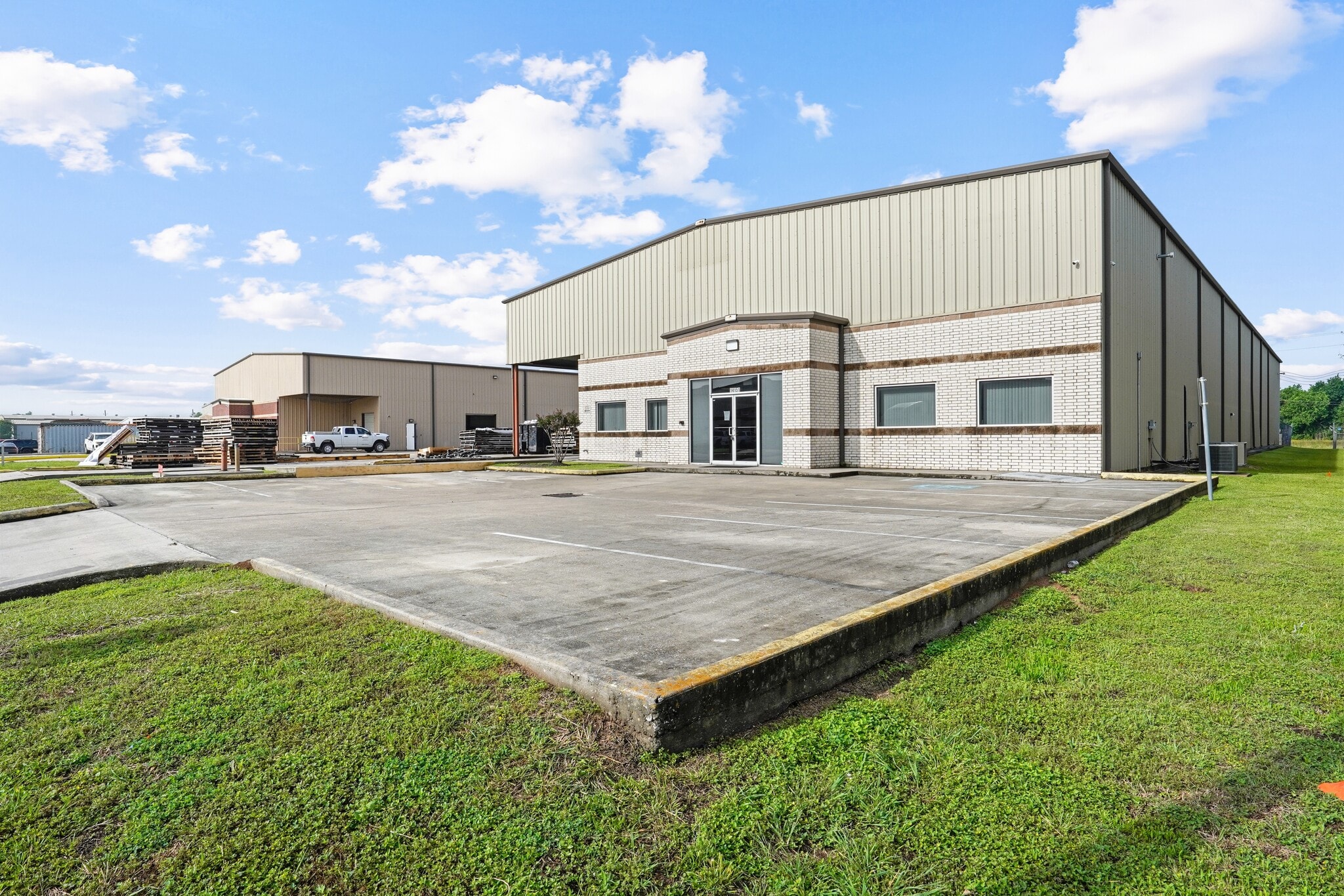 14151 Interdrive W, Houston, TX for sale Primary Photo- Image 1 of 7