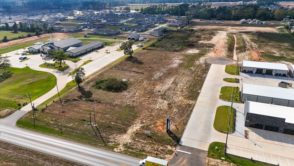 12263 TX-75, Willis, TX for lease - Building Photo - Image 3 of 8