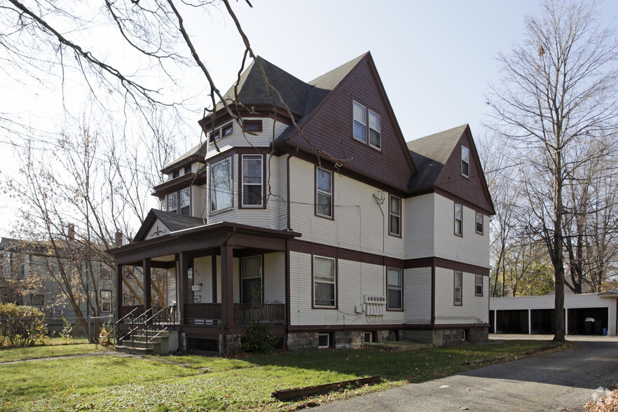 731Village/319Dutton/922Park/521Pearl portfolio of 4 properties for sale on LoopNet.com - Primary Photo - Image 1 of 2