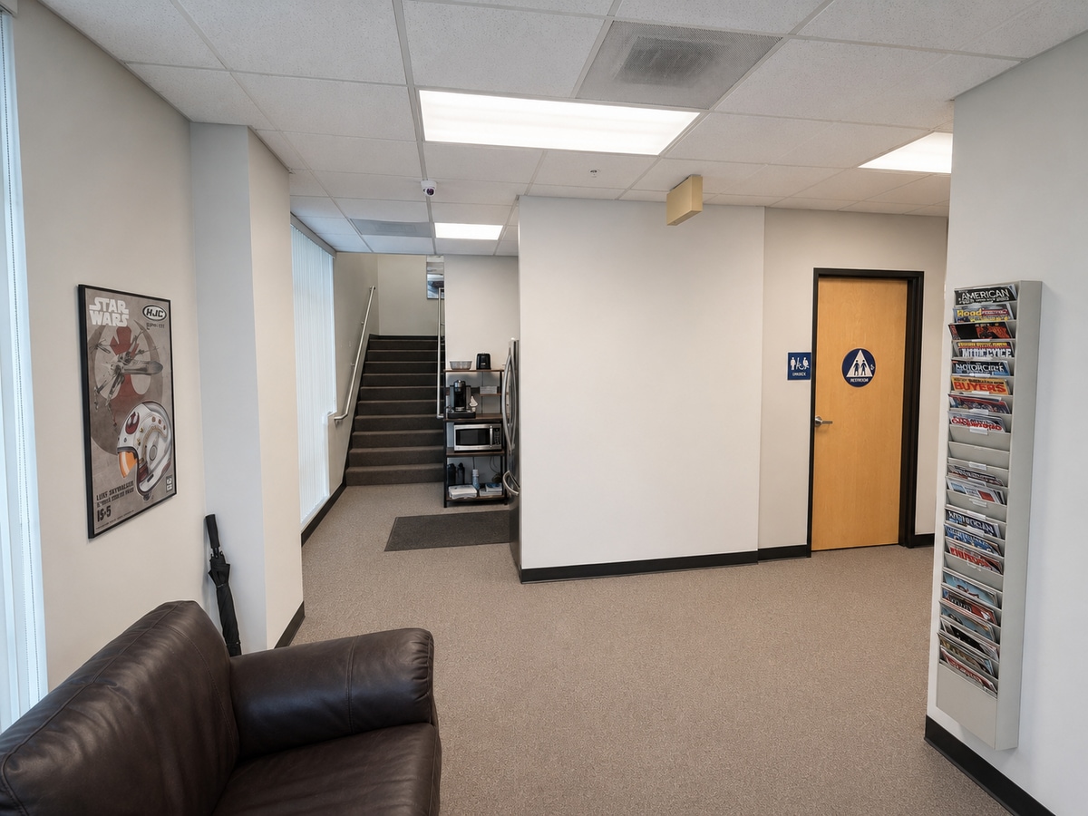 511 S Harbor Blvd, La Habra, CA 90631 - Unit V -  - Interior Photo - Image 1 of 5