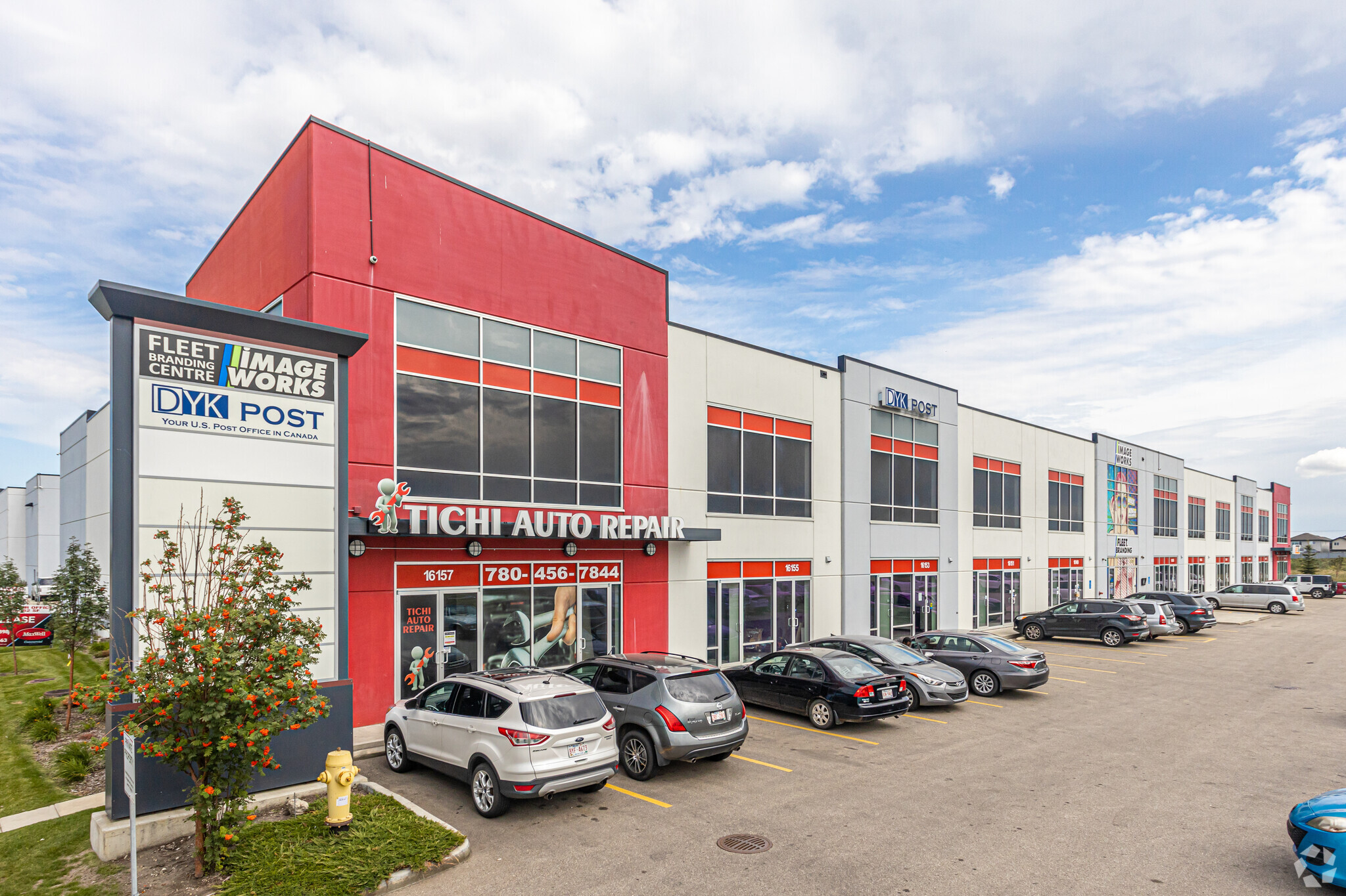 16135-16157 142nd St, Edmonton, AB for lease Primary Photo- Image 1 of 23