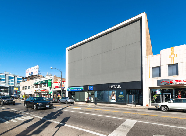 1209 N Milwaukee Ave, Chicago, IL for lease - Building Photo - Image 1 of 5