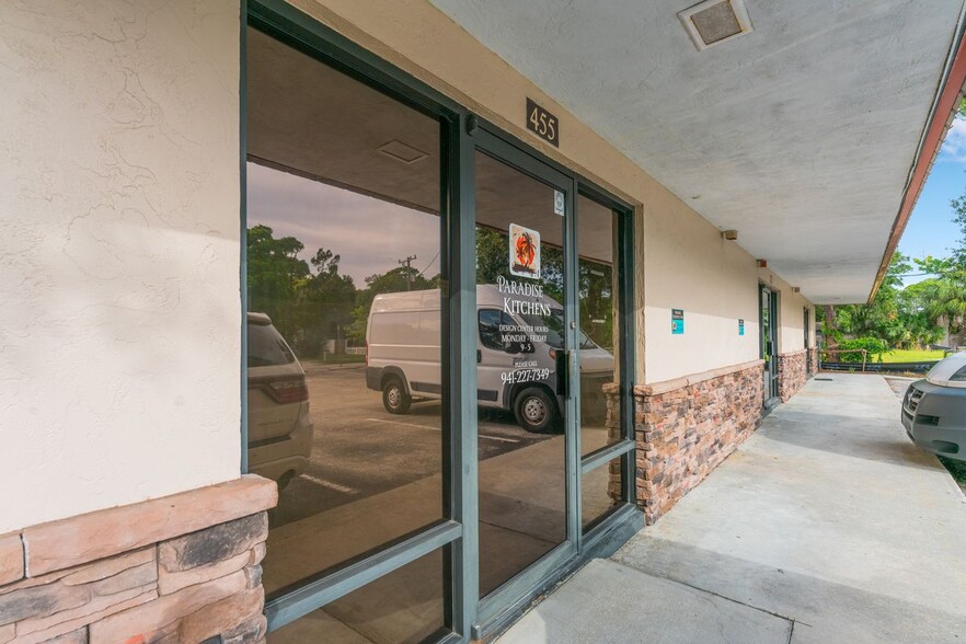 455-463 N Lime Ave, Sarasota, FL for sale - Building Photo - Image 3 of 33