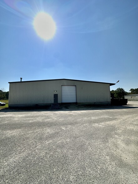 1559 Wilmington Hwy, Fayetteville, NC for lease - Building Photo - Image 2 of 7