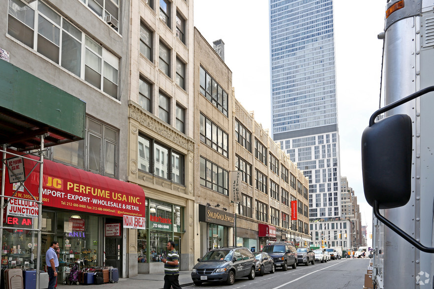 28 W 30th St, New York, NY for lease - Building Photo - Image 3 of 7