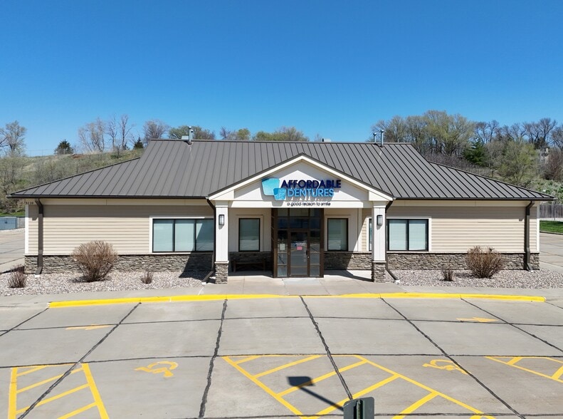 3110 Sunnybrook Ct, Sioux City, IA for sale - Building Photo - Image 1 of 6