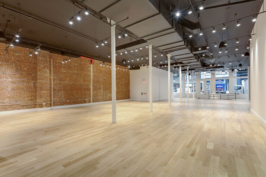 498-500 Broadway, New York, NY for lease - Interior Photo - Image 1 of 12