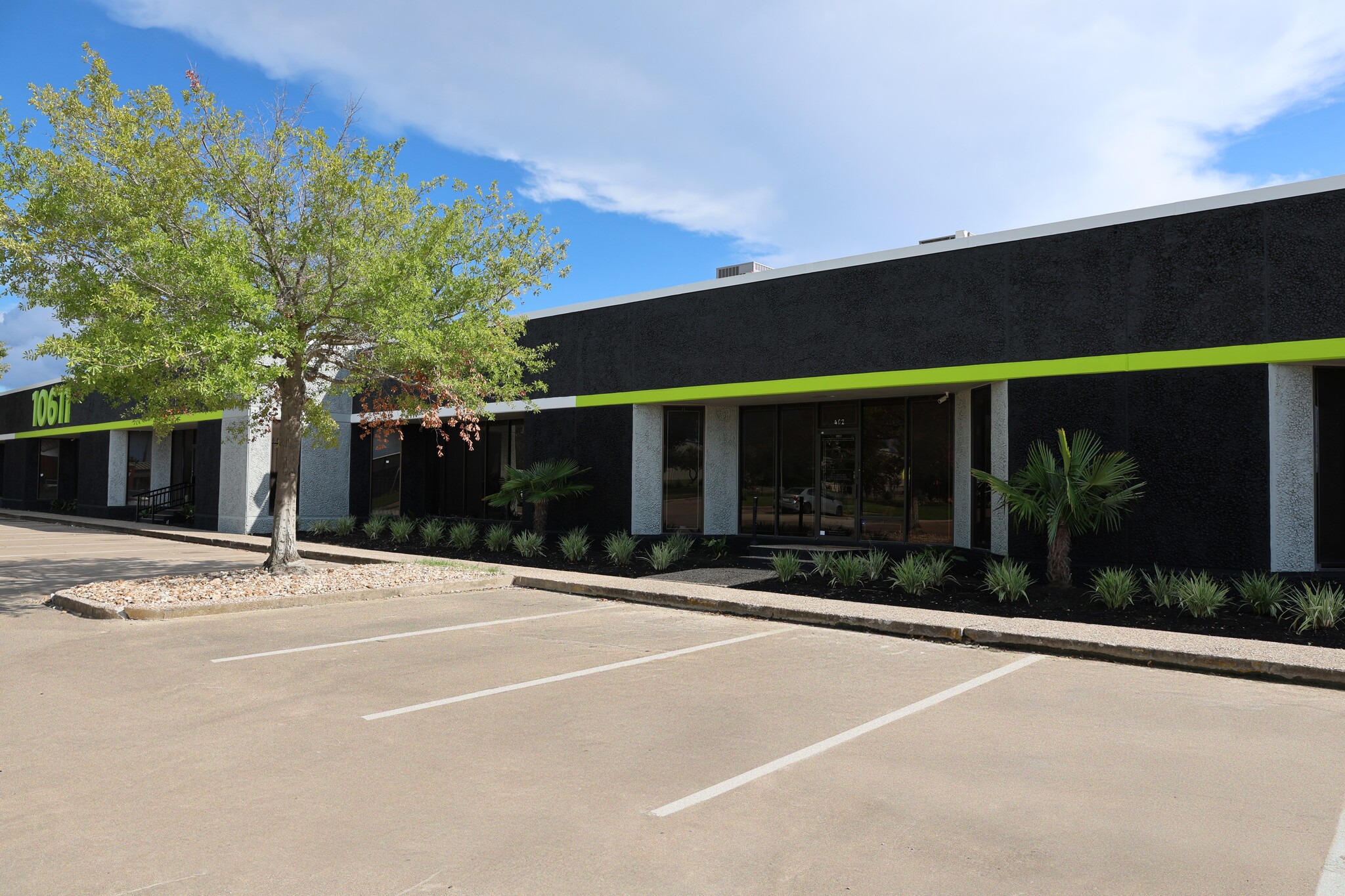 10631 Harwin Dr, Houston, TX for lease Building Photo- Image 1 of 5