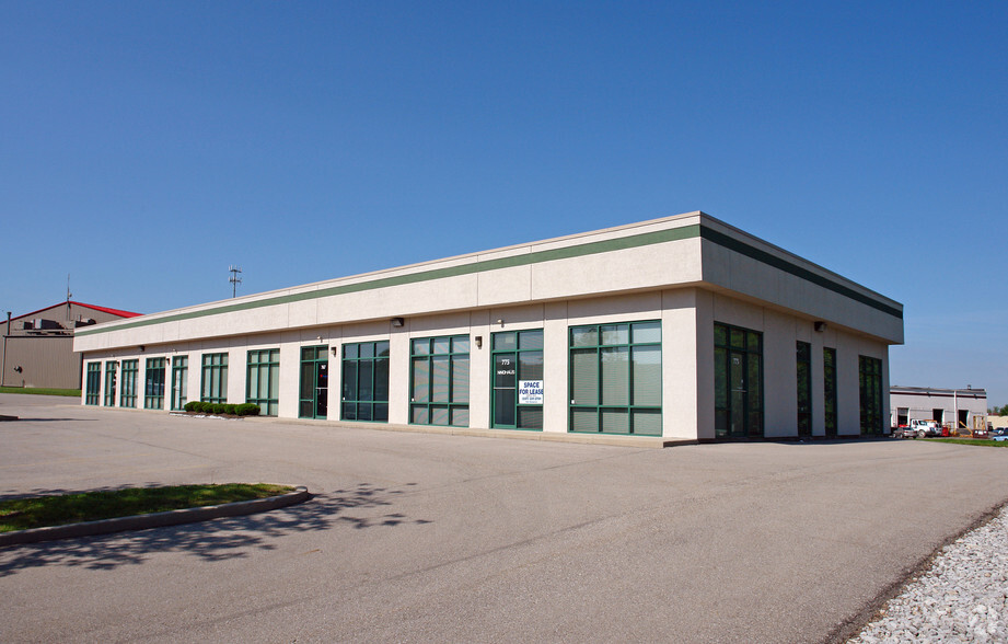 755-775 Congress Park Dr, Dayton, OH for lease - Building Photo - Image 2 of 2