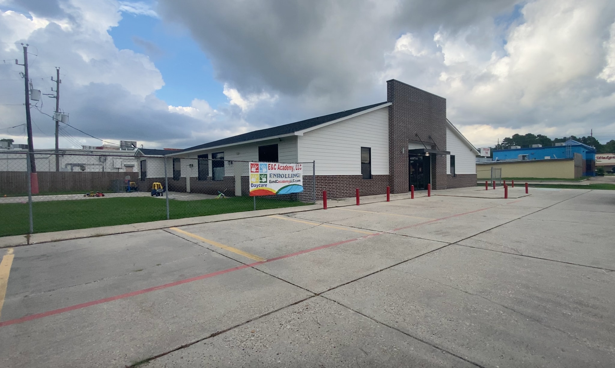 2911 Wood River Dr, Spring, TX for sale Building Photo- Image 1 of 1