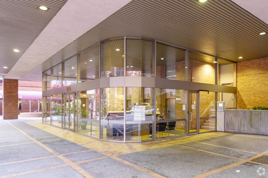 1125 Howe St, Vancouver, BC for lease - Building Photo - Image 3 of 3