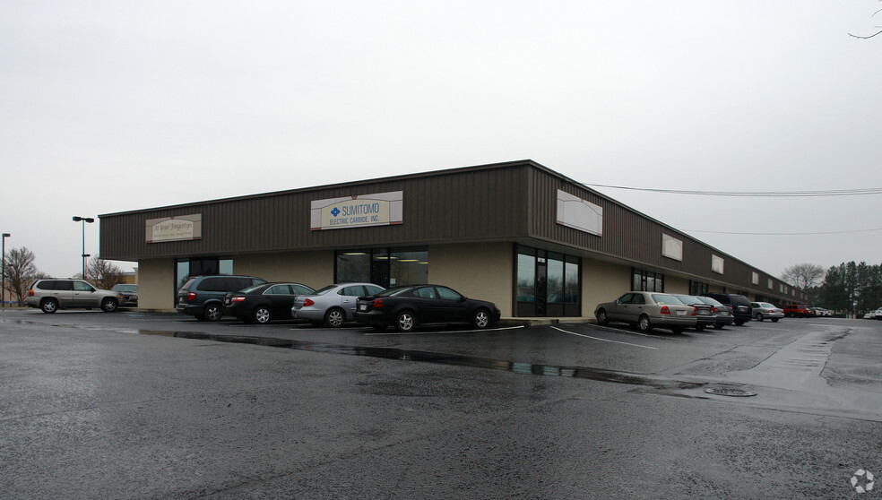 5650 Sanderson St NW, Huntsville, AL for lease - Building Photo - Image 2 of 4