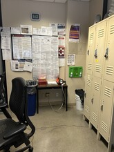 111 Review Way, Hayward, CA for lease Interior Photo- Image 2 of 10