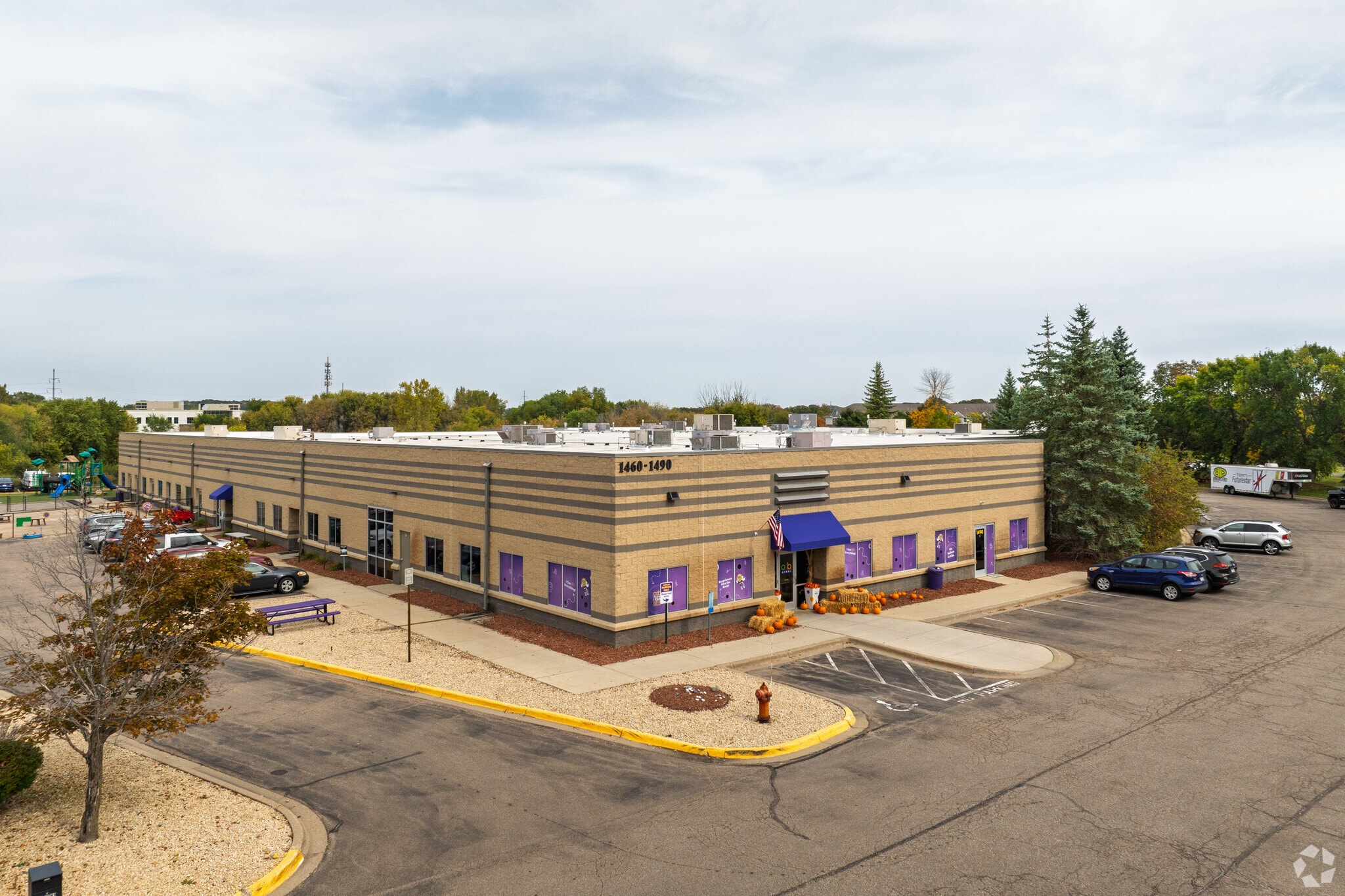 1460-1490 Lake Dr W, Chanhassen, MN for lease Primary Photo- Image 1 of 3