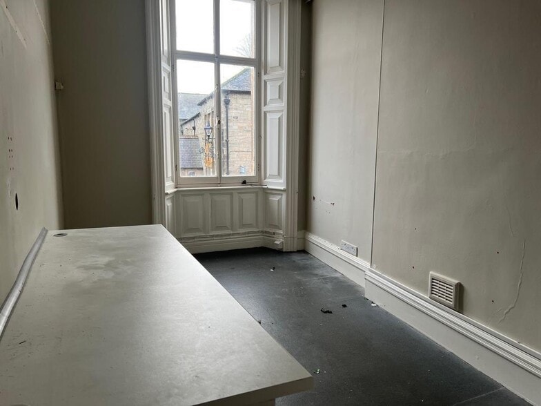 Front St, Morpeth for lease - Interior Photo - Image 3 of 10