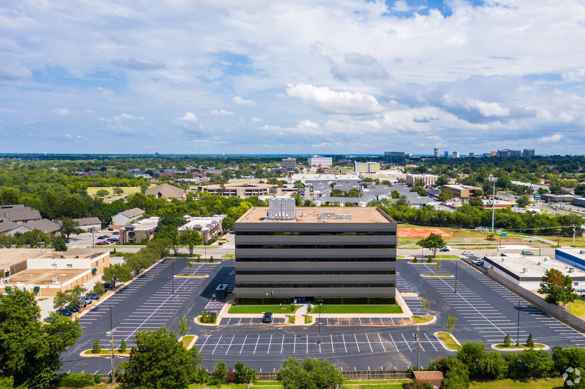 6525 N Meridian Ave, Oklahoma City, OK 73116 Lake Park