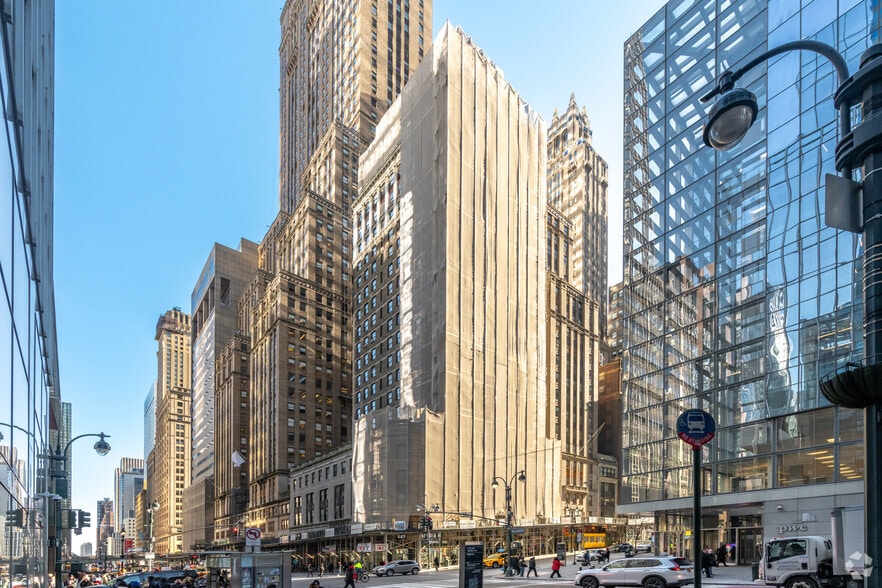 315 Madison Ave, New York, NY for lease - Building Photo - Image 1 of 5