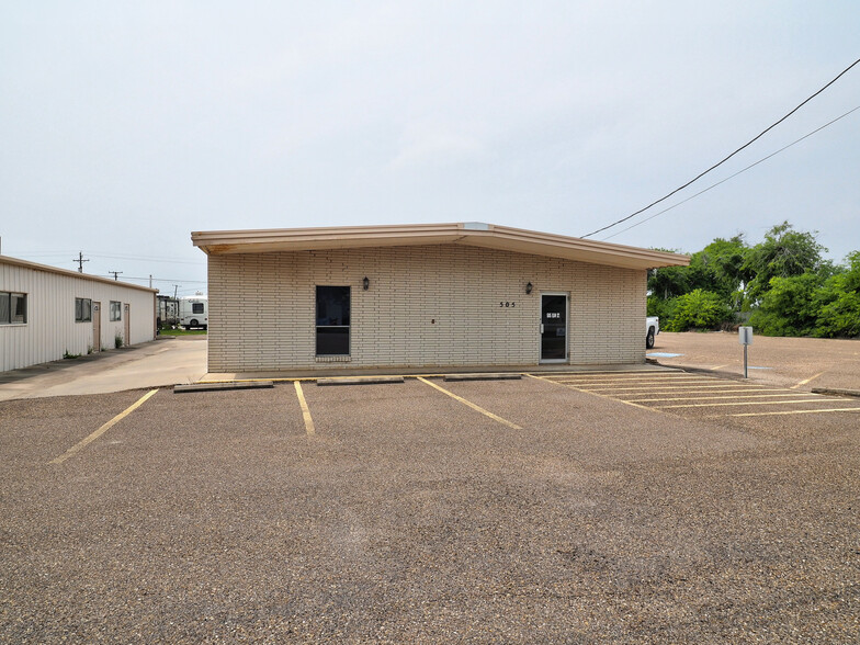 505 Elm St, Portland, TX for sale - Building Photo - Image 3 of 8