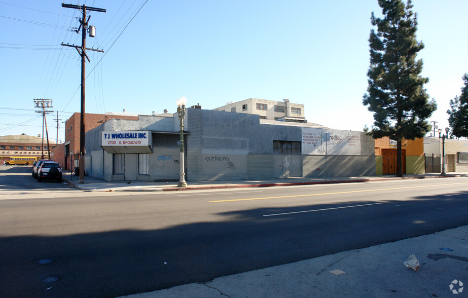 2700-2710 S Broadway, Los Angeles, CA for sale - Building Photo - Image 1 of 1