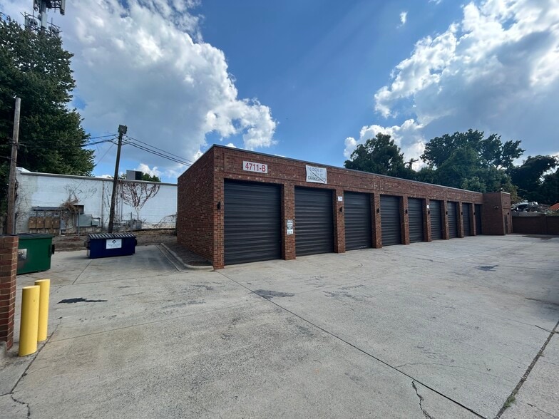 4711 Nations Crossing Rd, Charlotte, NC for lease - Building Photo - Image 3 of 10