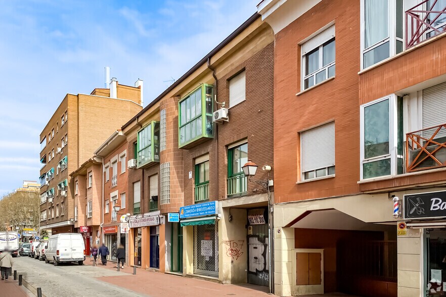 Retail in Alcalá de Henares, Madrid for lease - Primary Photo - Image 1 of 2