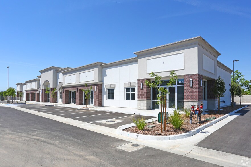 3559 Allen Rd, Bakersfield, CA for lease - Building Photo - Image 2 of 17