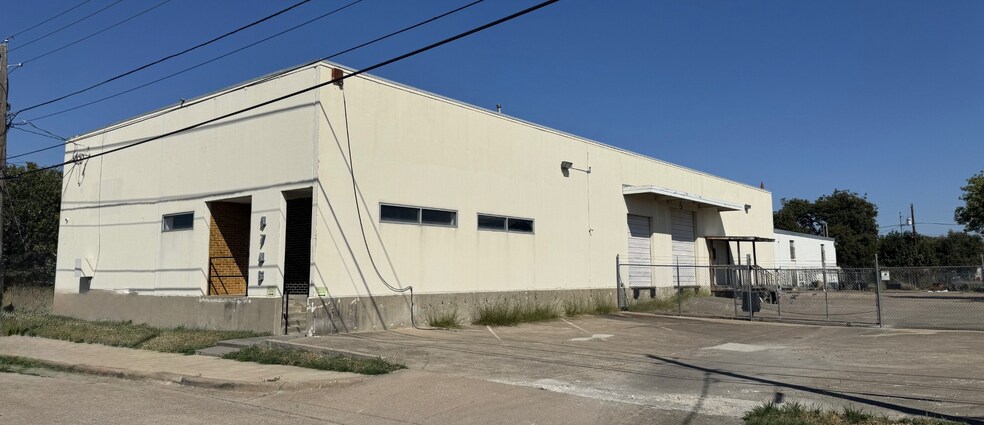 4746 Memphis St, Dallas, TX for lease - Building Photo - Image 1 of 2