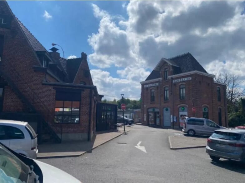 Retail in Wasquehal for lease - Building Photo - Image 3 of 4