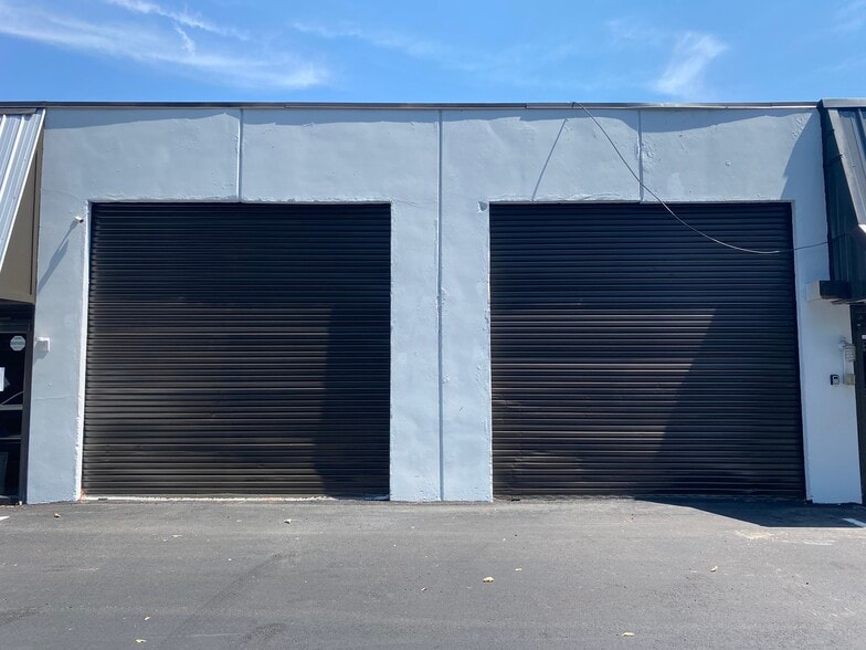 4975 Clark Howell Hwy, Atlanta, GA for lease - Building Photo - Image 3 of 8