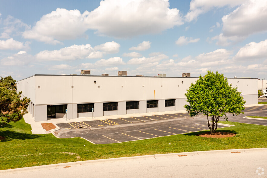 201 S Swift Rd, Addison, IL for sale - Building Photo - Image 1 of 1
