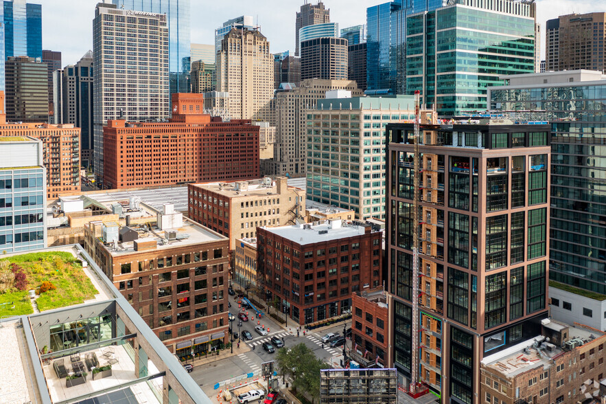 565 W Randolph St, Chicago, IL for sale - Aerial - Image 2 of 14