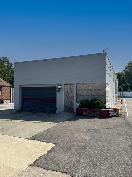 1000 S Florissant Rd, Saint Louis, MO for lease - Building Photo - Image 2 of 6