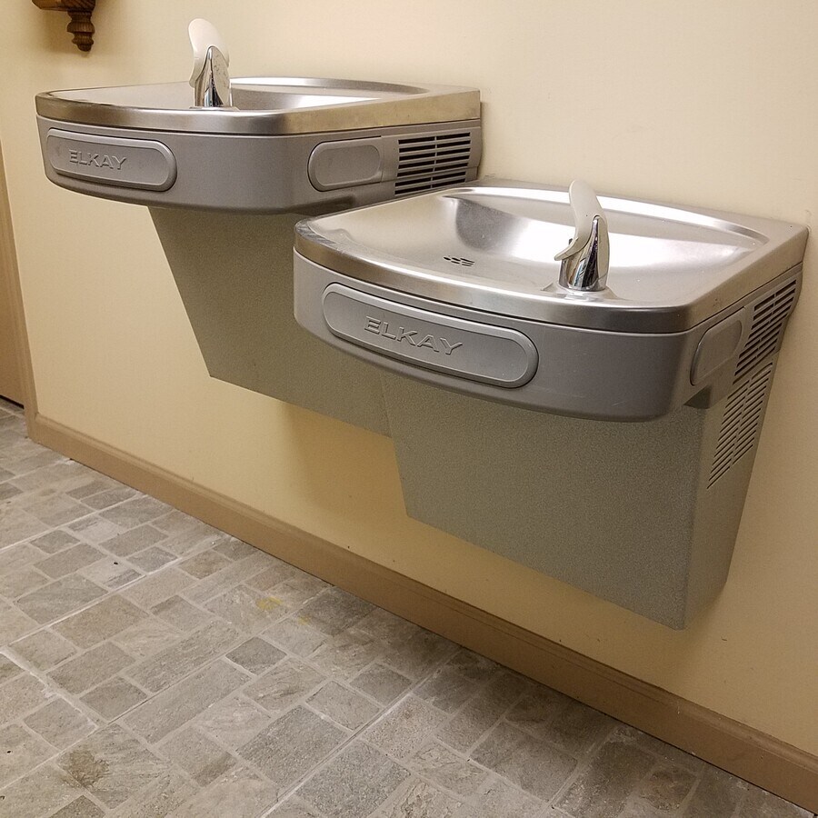 2105 Hershey Rd, Erie, PA 16509